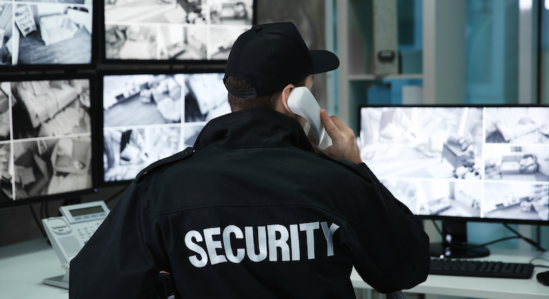 How to Choose Between Security Guards and Video Surveillance